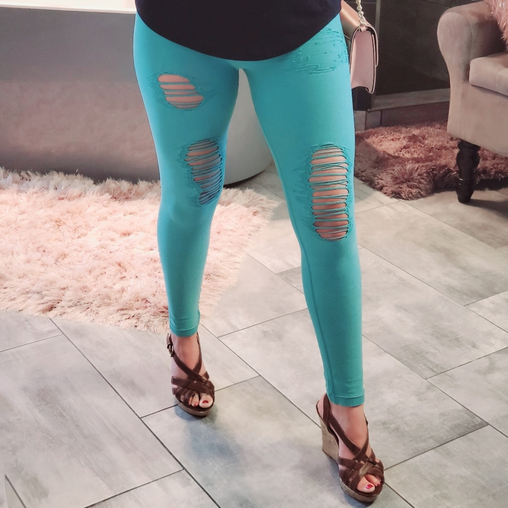 Distressed leggings